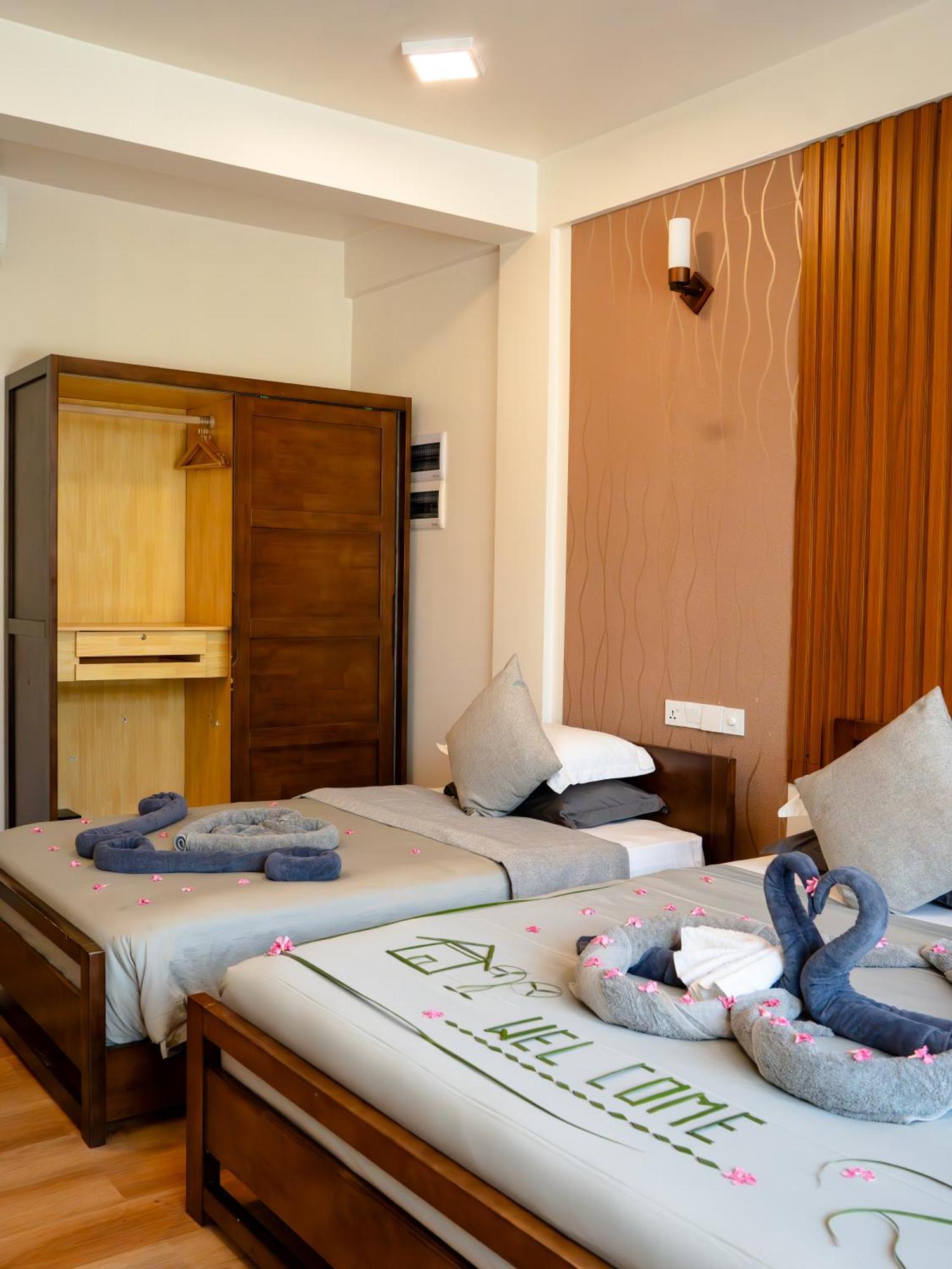 Ahola Thoddoo, Maldives Hotel Exterior photo